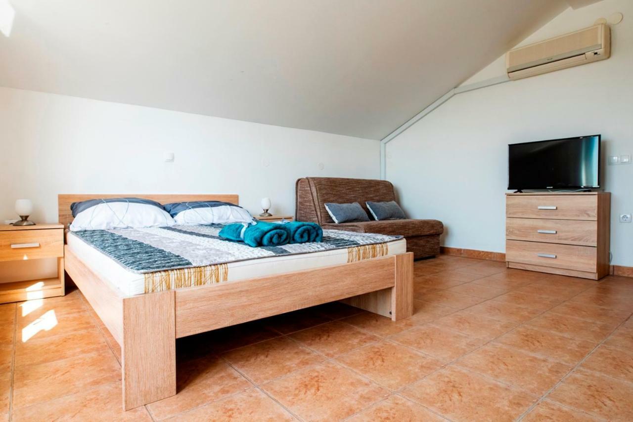 Lavanda Apartments&Studios Pinezići Екстериор снимка