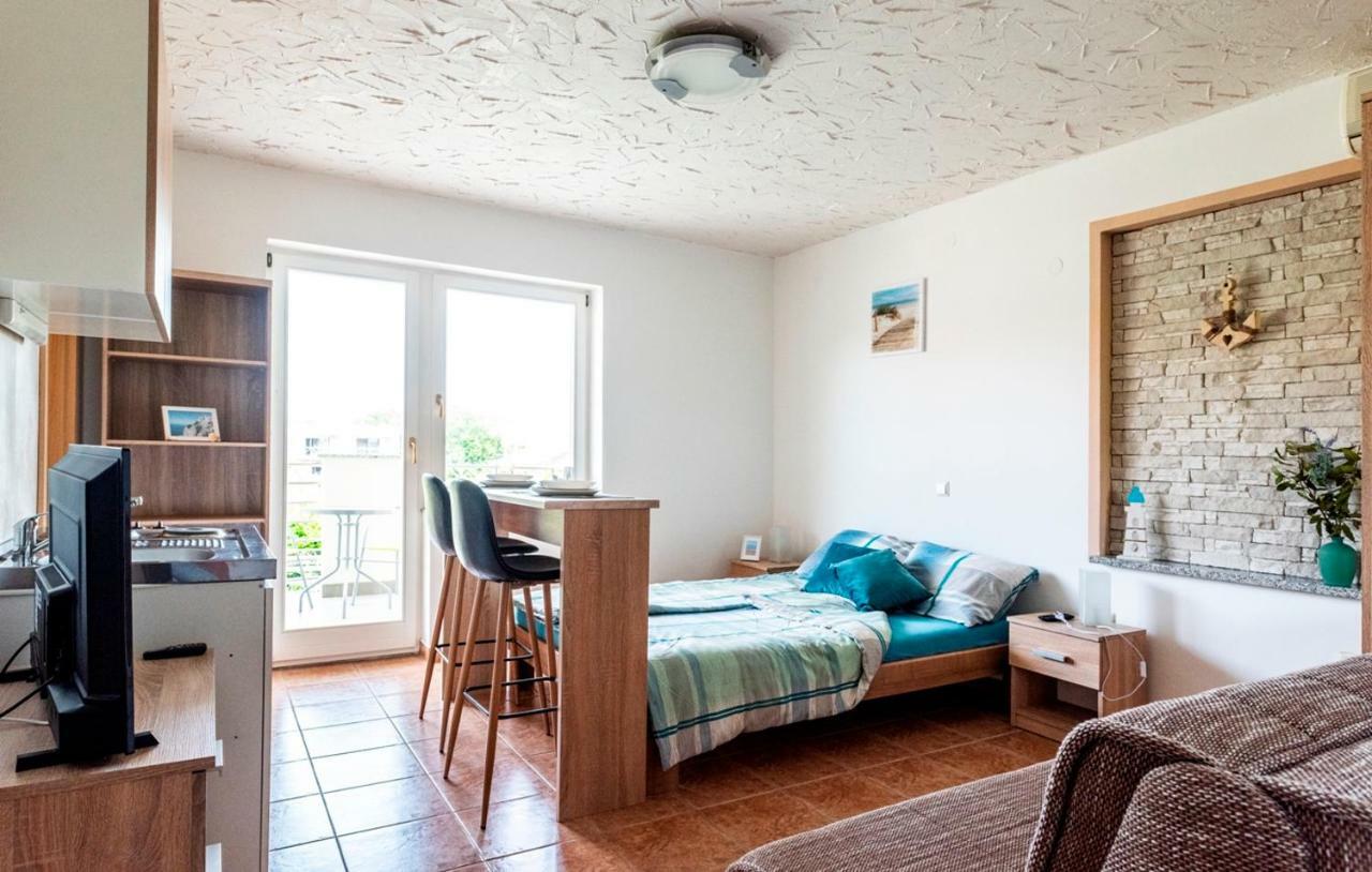 Lavanda Apartments&Studios Pinezići Екстериор снимка