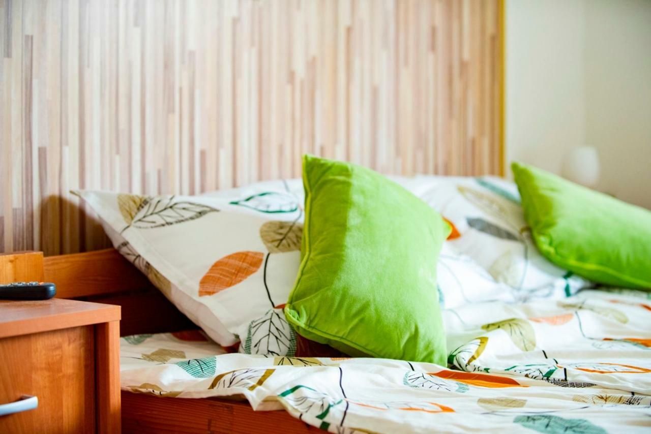 Lavanda Apartments&Studios Pinezići Екстериор снимка