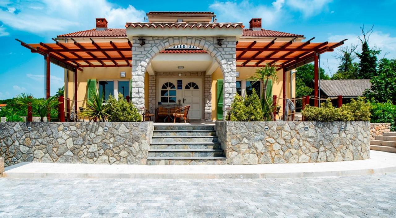 Lavanda Apartments&Studios Pinezići Екстериор снимка