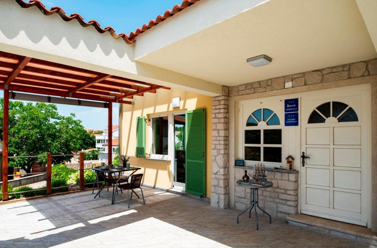Lavanda Apartments&Studios Pinezići Екстериор снимка